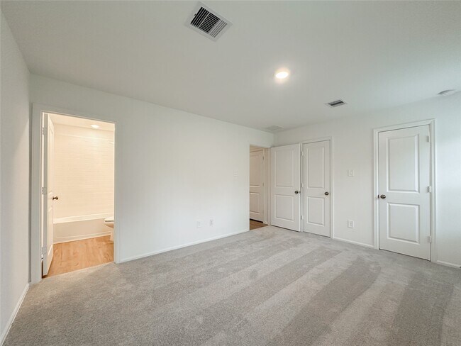 Photo - 1515 Las Cuevas Dr