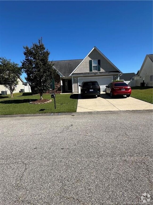 Building Photo - Spacious 3-Bedroom Ranch with Bonus Room Rental