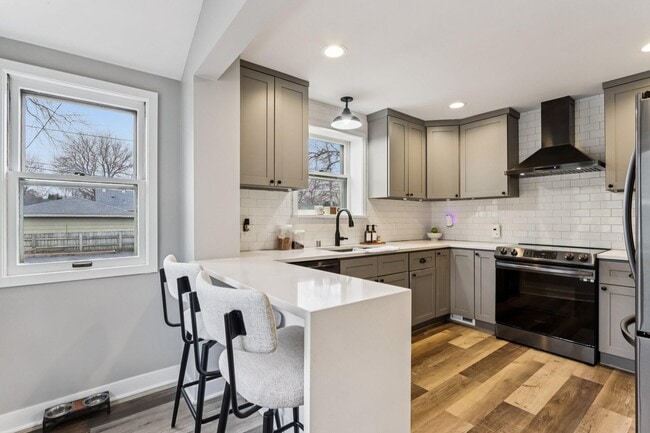 Photo - 6463 N Garden Grove Ln