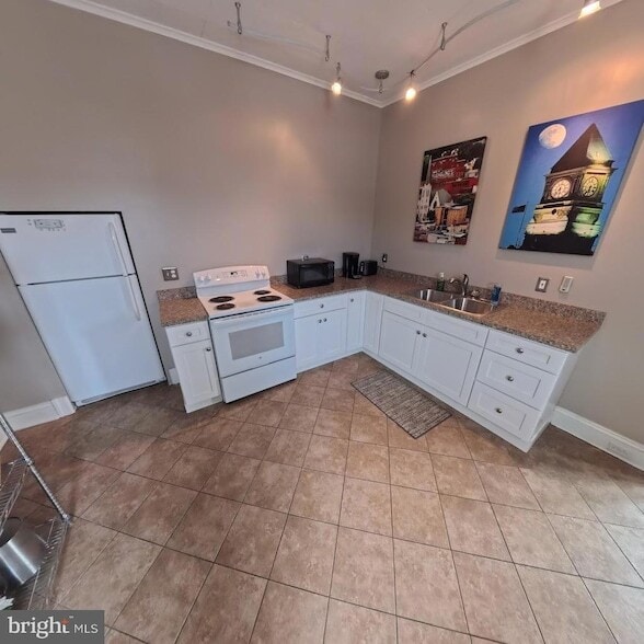 3 S Sillyman St