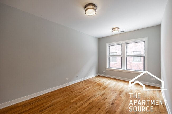 Photo - 2207 W Eastwood Ave Unit 2N