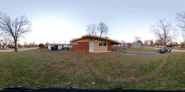 Building Photo - 8507 Fir Dr