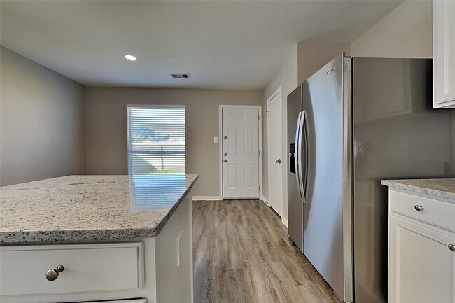 Photo - 29207 Fox Fountain Ln