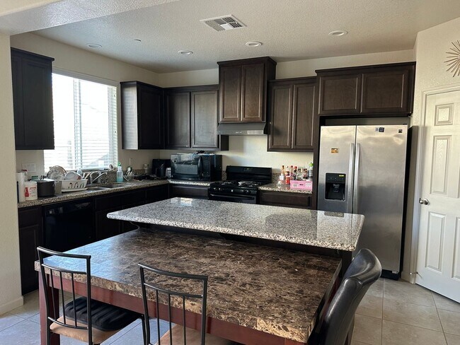 Photo - Beautiful Northside Los Banos Rental