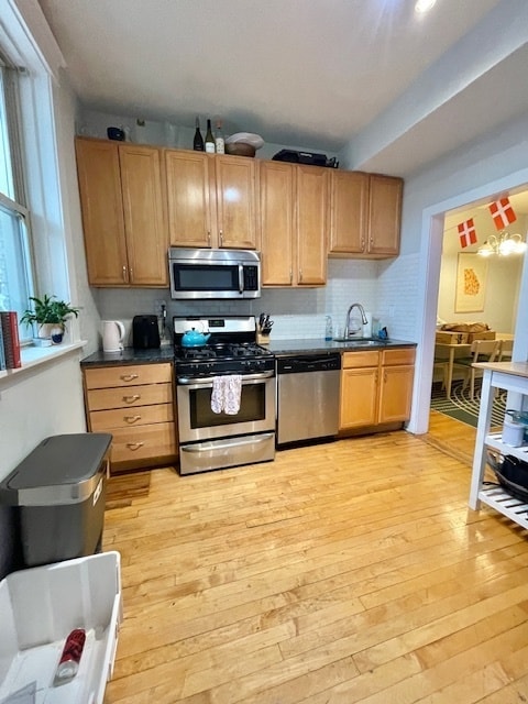 Photo - 910 W Waveland Ave Unit 1