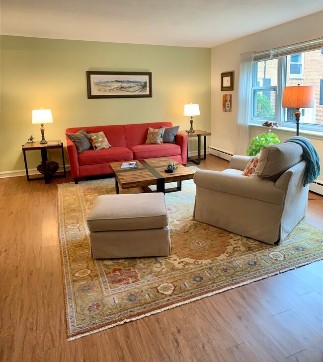 Central Manor, 2311 Apt 3 - 2311 Central St Unit 2E