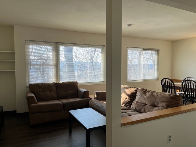 Photo - Ravenwood Apartments