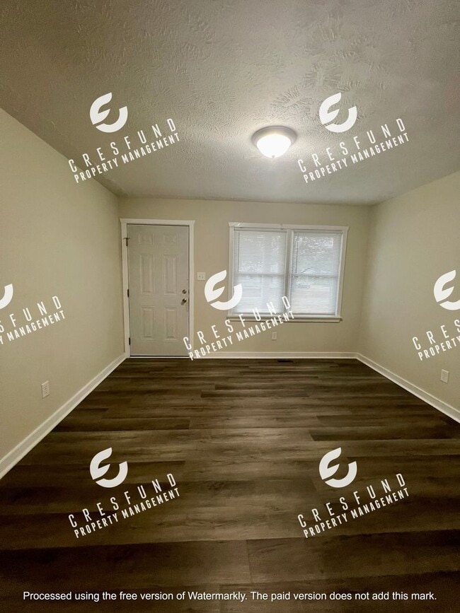Photo - Spacious 1 BR 1 Bath Bottom Unit - Ready for Move In Today! Unit 902 Miller Avenue-1