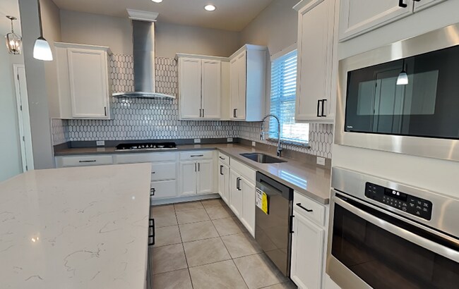 Photo - 164 Dalton Cir