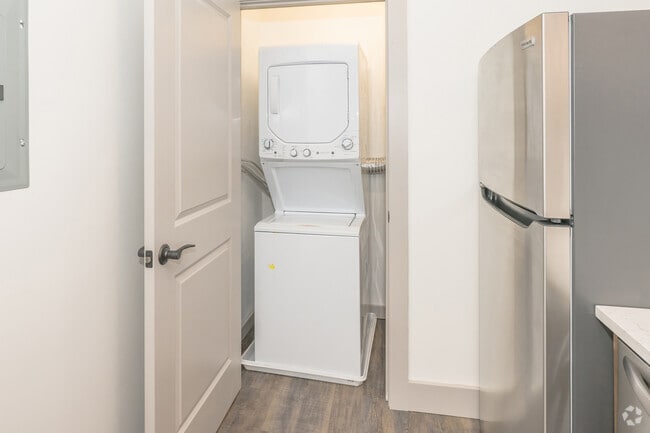 1BR, 1BA - 650SF - Laundry