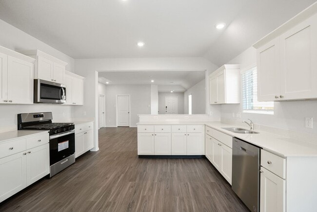 Building Photo - 3201 Yellow Rose Dr