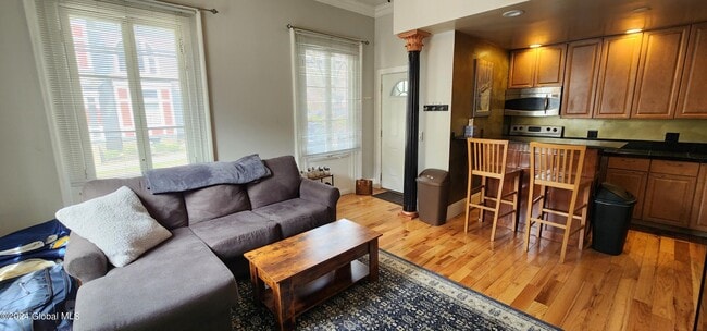 Photo - 74 Caroline St Unit 1