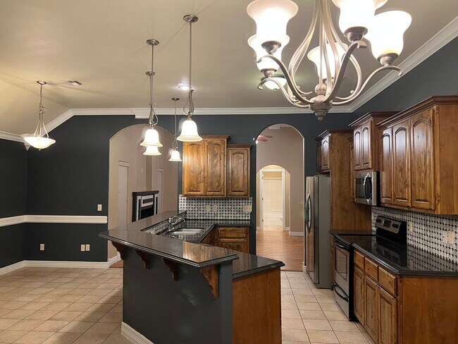 Photo - 1250 Kensington Dr