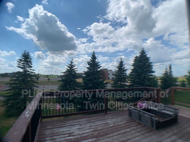 Photo - 1704 Basswood Ct