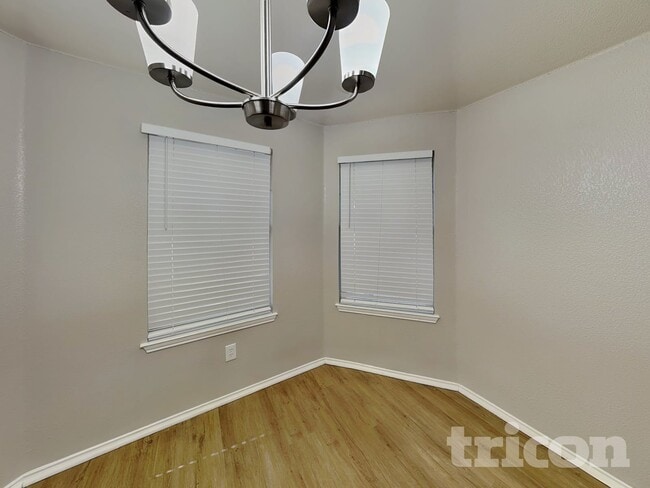 Photo - 1658 Wildflower Dr