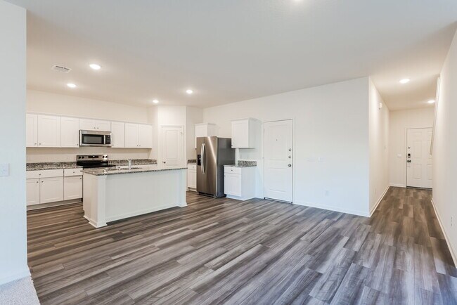 Photo - 5815 Texas Palm Dr