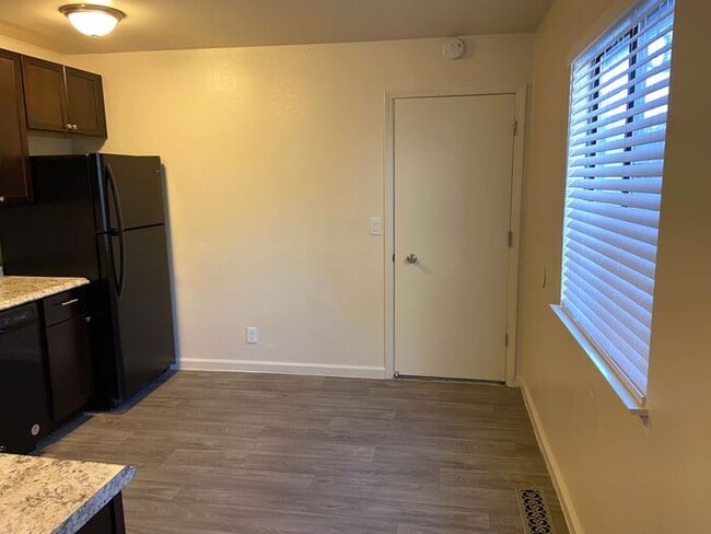 Photo - Reno Duplex - Garage, Dishwasher, Washer/Dryer, Central A/C