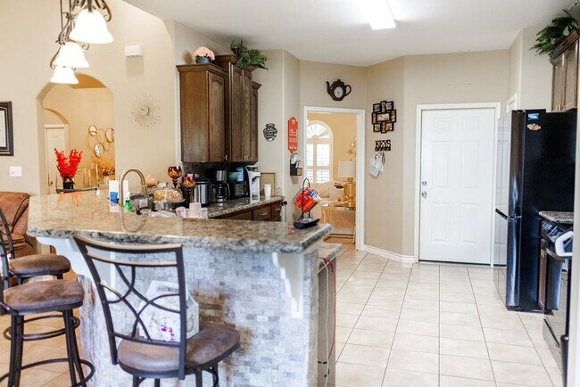 Photo - 415 Starling Creek Loop