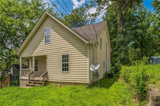 Photo - 2045 Baker Rd NW