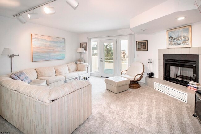 Photo - 7701 Atlantic Ave Unit 8