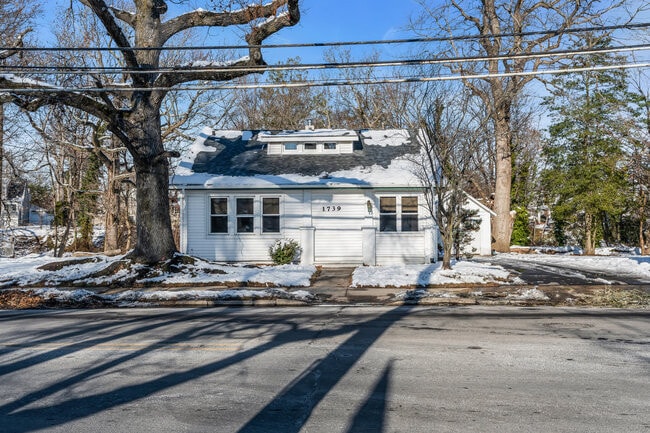 Photo - 1739 Asbury Ave