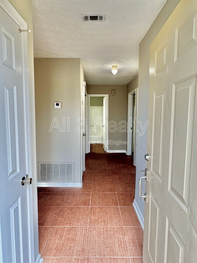 Photo - 5931 Brewbaker Blvd