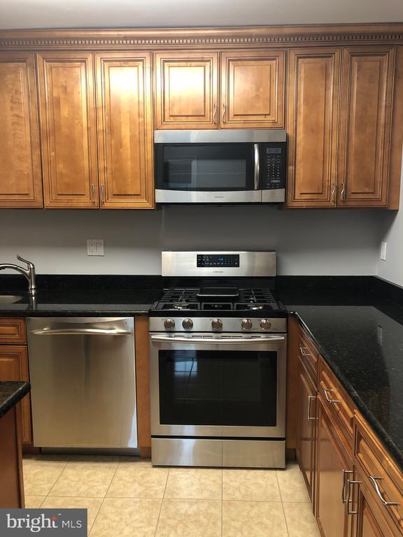 Photo - 5817 Cove Landing Rd Unit 301