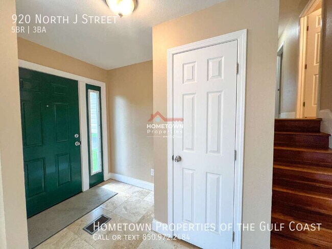 Photo - 920 N J St