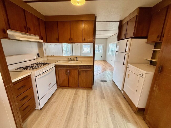 Photo - 2 bedroom with New Paint