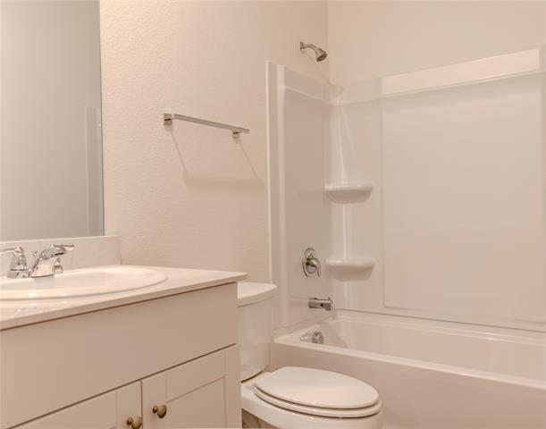4407 Silverweed Ln