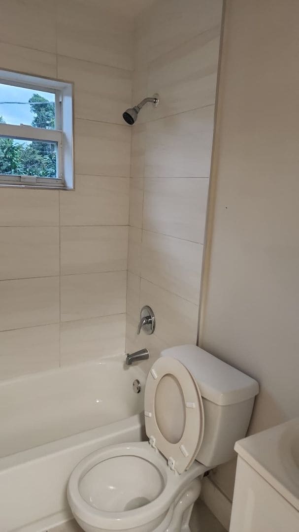 Photo - 1104 State St Unit 1104 C