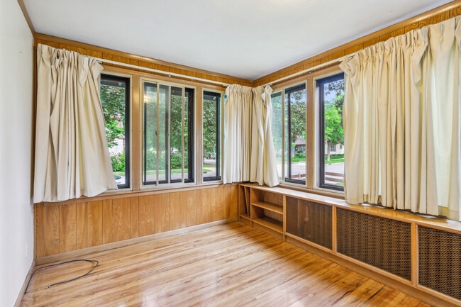 Photo - 1701 Hubbard Ave