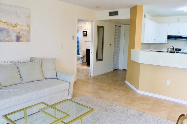 Photo - 19999 E Country Club Dr Unit 1304
