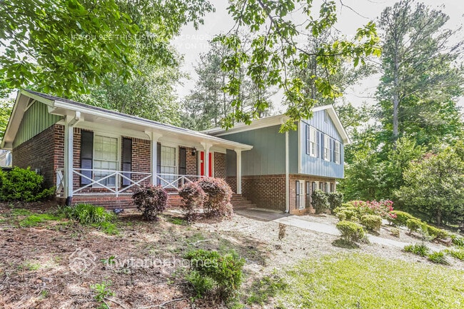 Photo - 631 Shannon Green Cir SW