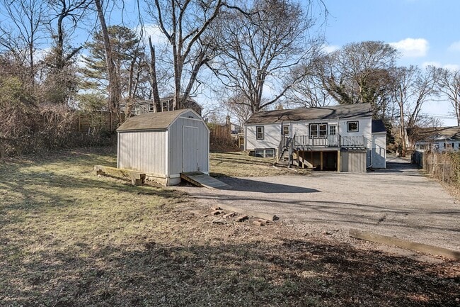 Photo - 2204 Sandra Dr