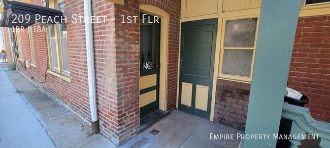 Photo - 209 N Peach St Unit 1st Flr