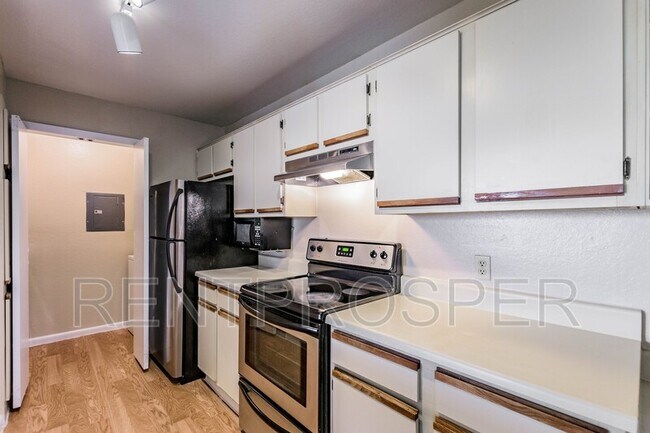 Photo - 5530 Chrishire Way Unit D202