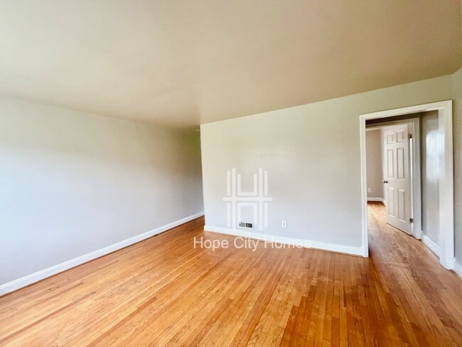Photo - 629 Lucia Ave