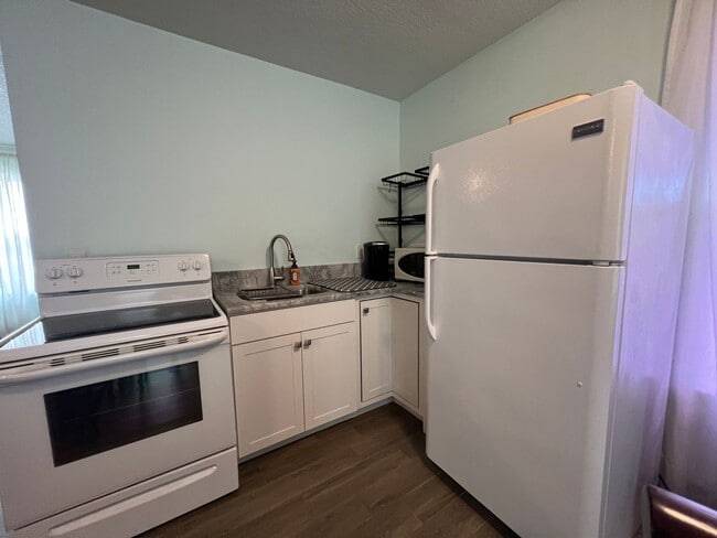 Photo - Spacious Efficiency _ In Law Suite_ Fort P...