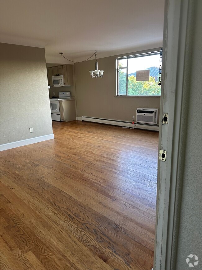 Building Photo - 2295 E Asbury Ave Unit 407 Rental