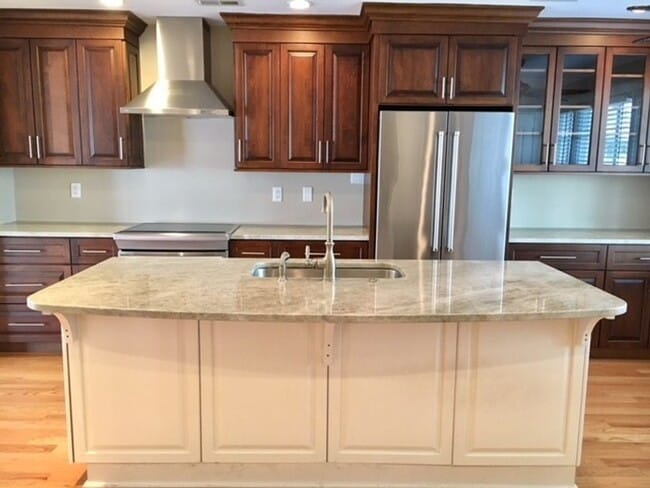 Photo - Downtown Town House - Steps to the Battery, Colonial Lake and King Street!