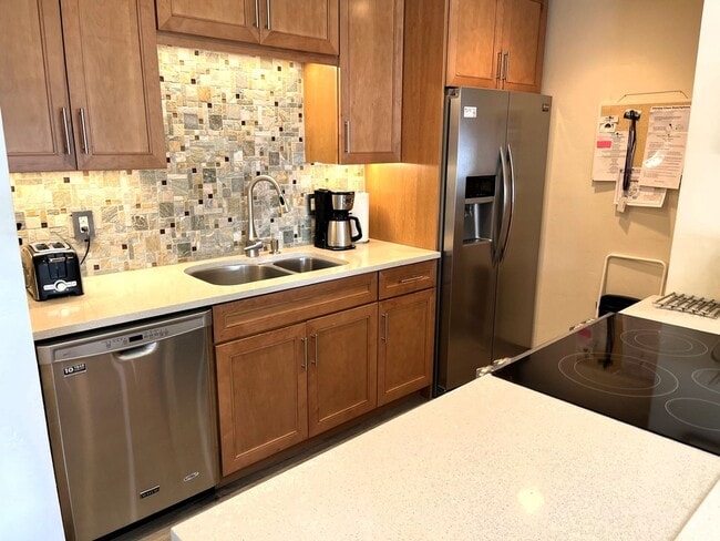 Winter Seasonal Rental- Lake Cliffe 201B - Winter Seasonal Rental- Lake Cliffe 201B