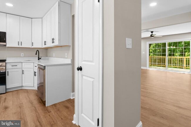Photo - 2613 Ebony Rd