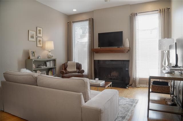 Building Photo - 4031 Holland Ave Unit G