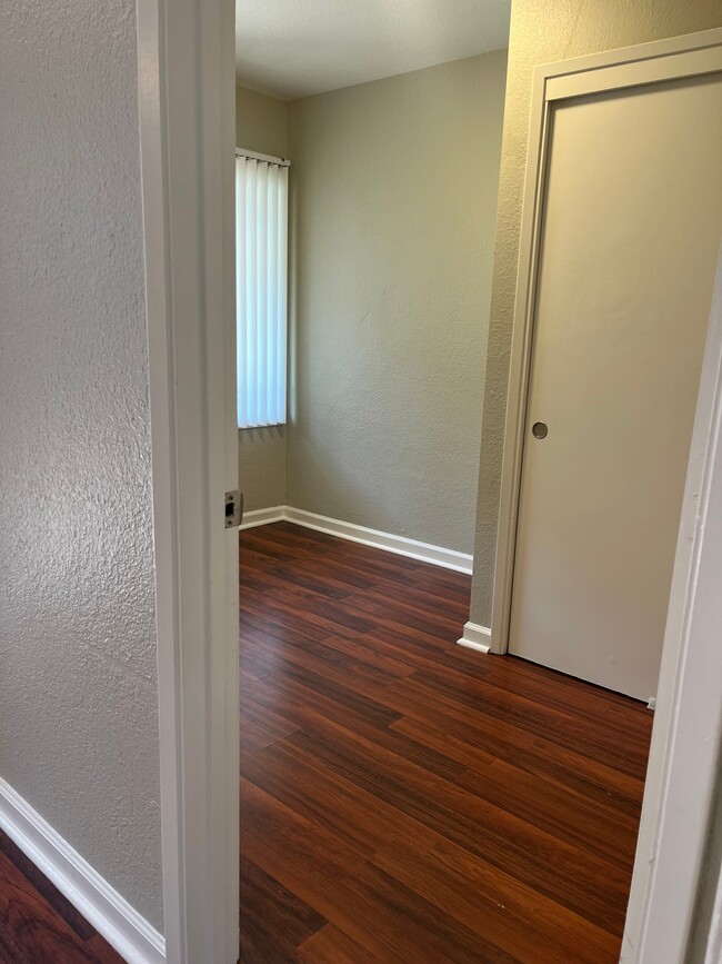 2555 Foothill Blvd Unidad 109