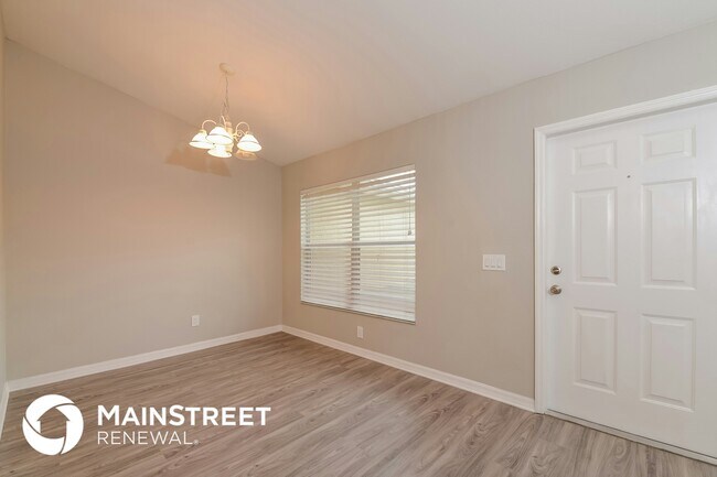 Photo - 1876 N San Mateo Dr
