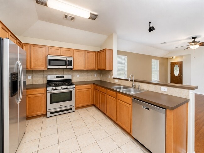 Photo - 136 Easton Glen Ln