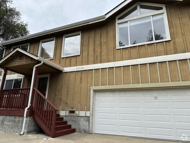 Building Photo - 25060 Soquel San Jose Rd Rental