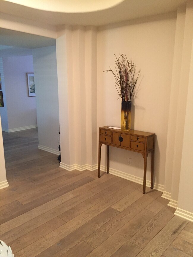 Entry - 14290 Dickens St Unit 204