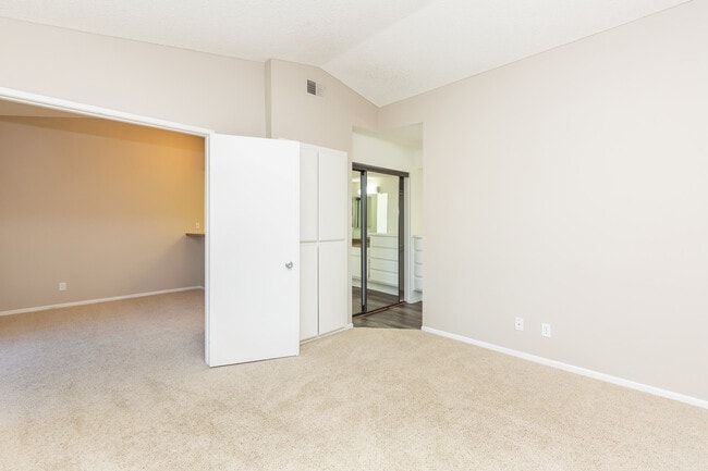 Photo - Emerald Court Apartment Homes